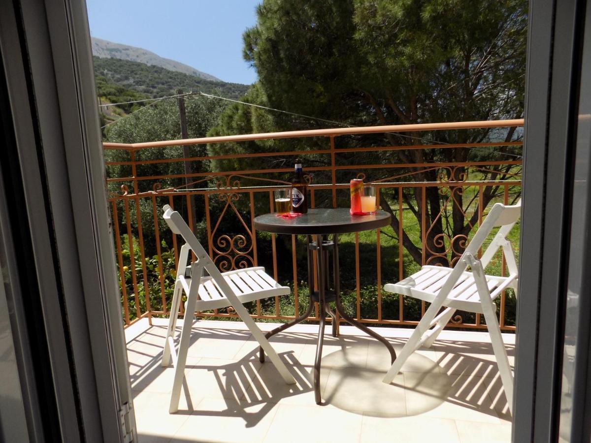 Afrodite Spacious Apartments! Agia Efimia 외부 사진