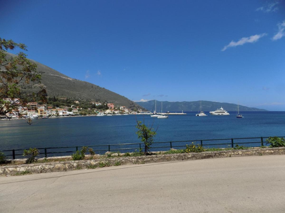 Afrodite Spacious Apartments! Agia Efimia 외부 사진