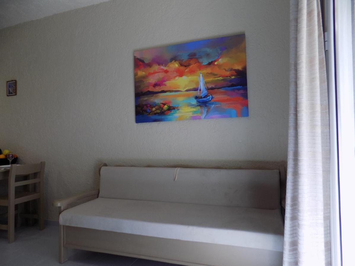 Afrodite Spacious Apartments! Agia Efimia 외부 사진