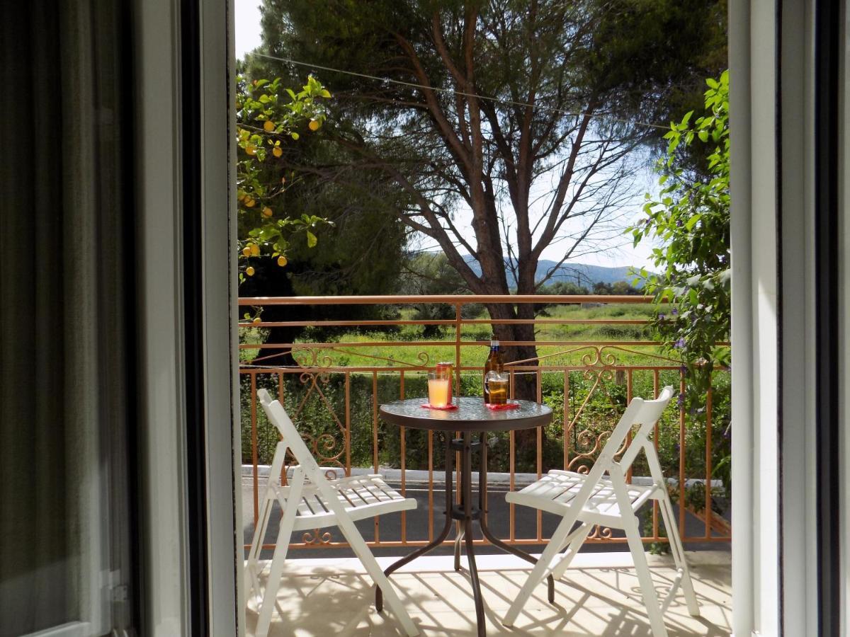 Afrodite Spacious Apartments! Agia Efimia 외부 사진