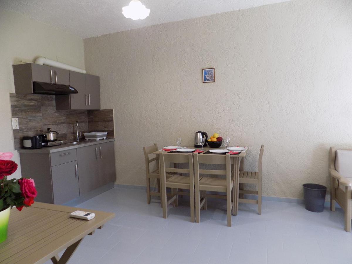 Afrodite Spacious Apartments! Agia Efimia 외부 사진